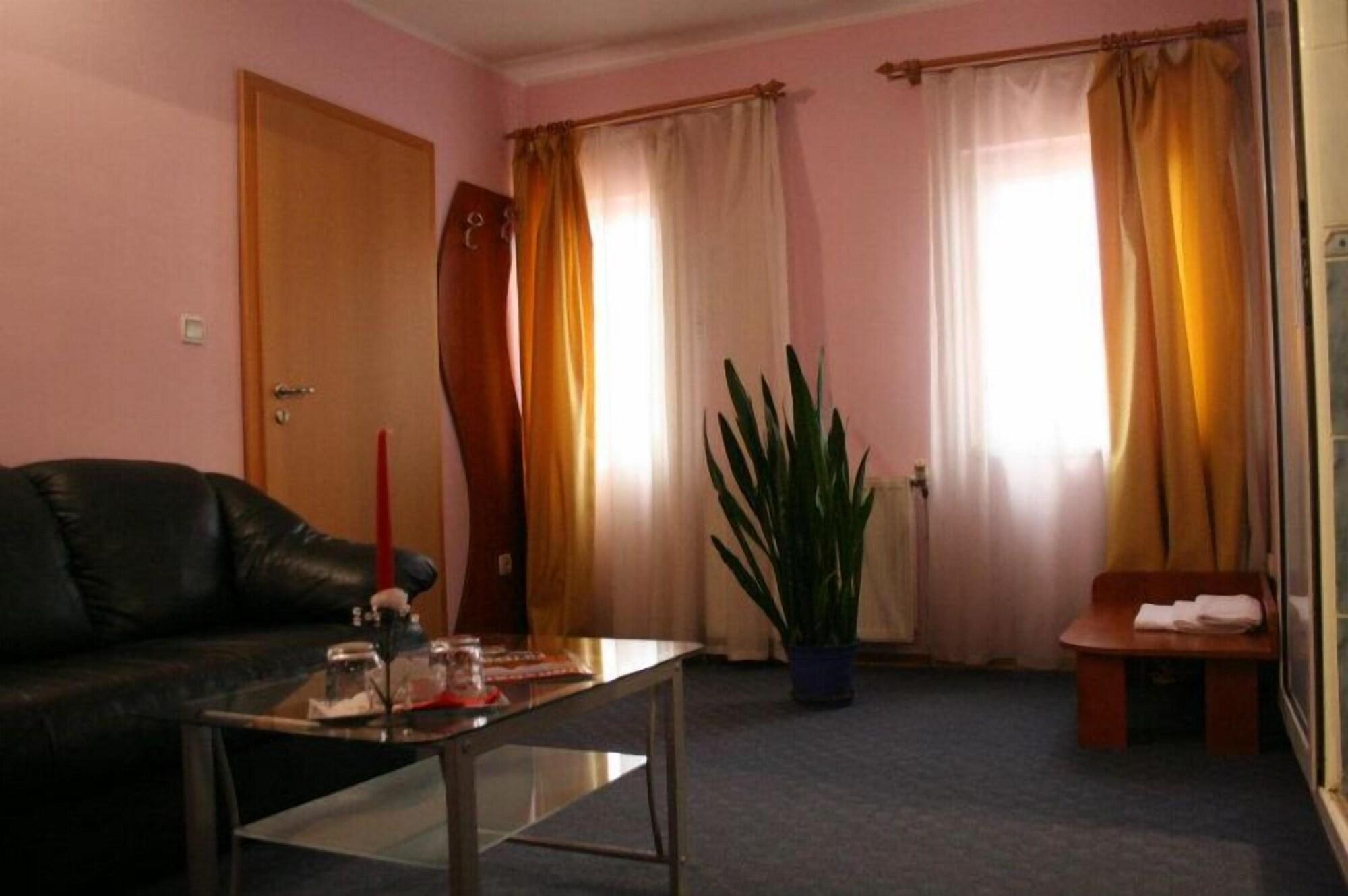 Hotel Adriatico 蒂米什瓦拉 外观 照片